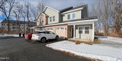 745 Watervliet Shaker Rd in Latham, NY - Building Photo - Building Photo