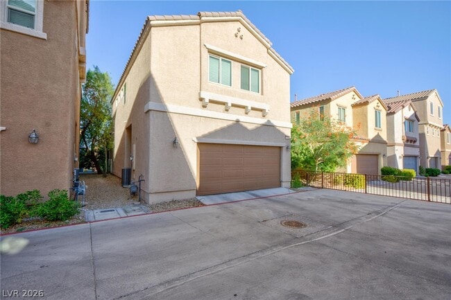property at 7720 Vibrant Threads Ct