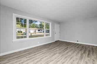 1122 Roxton Dr in St. Louis, MO - Building Photo - Building Photo