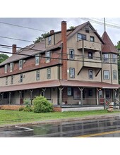 19 Main St in North Woodstock, NH - Building Photo - Building Photo