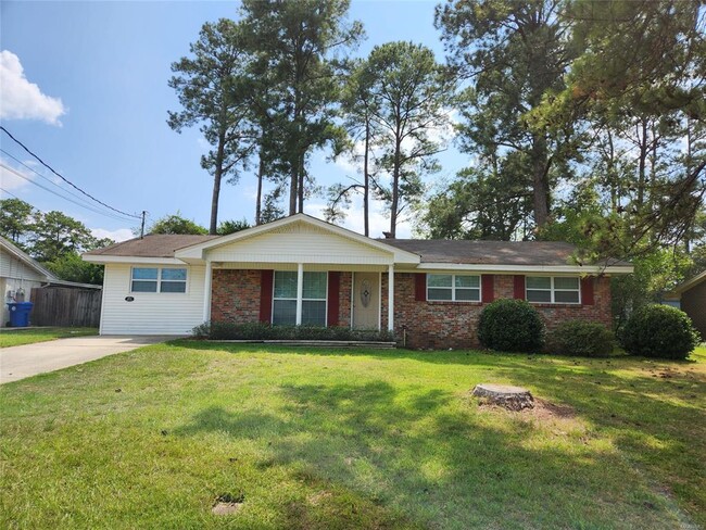 211 Edgewood Ave in Prattville, AL - Building Photo - Building Photo