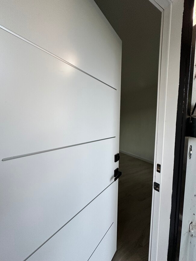 735 N Madison Ave in Pasadena, CA - Foto de edificio - Building Photo