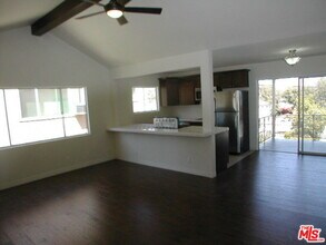 1326 Ridgeley Dr in Los Angeles, CA - Building Photo - Building Photo