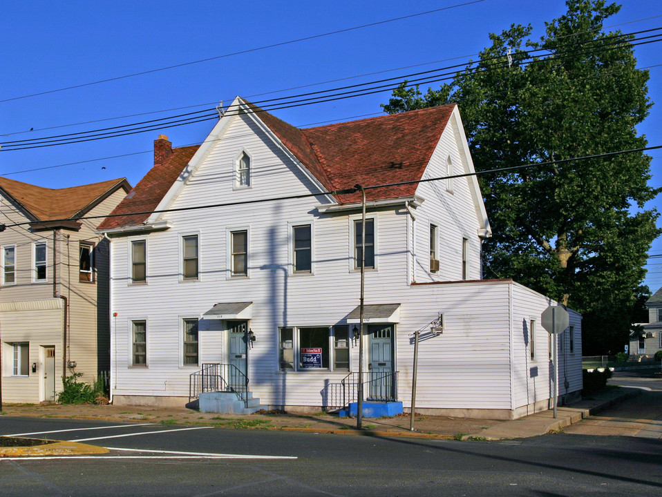 114 Broadway in Westville, NJ - Building Photo