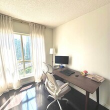 25 The Espl in Toronto, ON - Building Photo - Building Photo