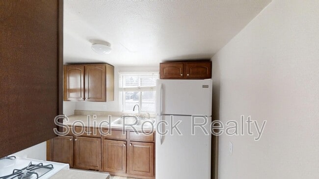 2436 E Monument St in Colorado Springs, CO - Building Photo - Building Photo