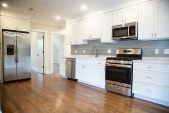 53 Quint Ave, Unit 53 in Boston, MA - Building Photo - Building Photo