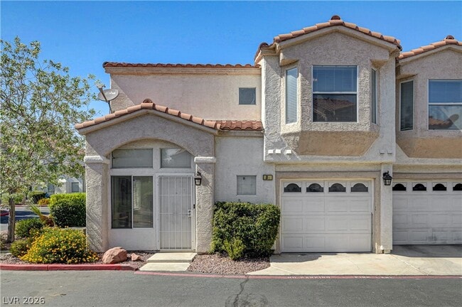 4040 Castle Cove Dr