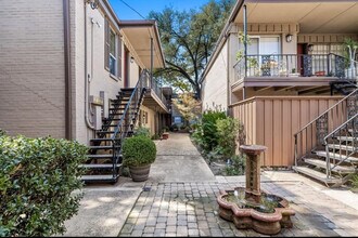 4209 Avondale Ave, Unit 208 in Dallas, TX - Building Photo - Building Photo