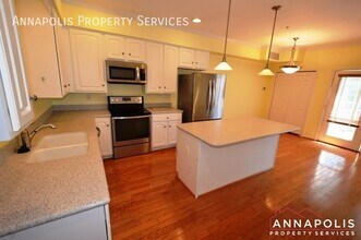66 Harbour Heights Dr in Annapolis, MD - Building Photo - Building Photo