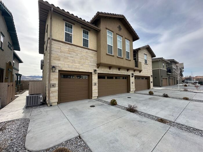 1780 Dark Horse Rd in Reno, NV - Building Photo