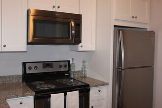 10 Merrymount Rd in Quincy, MA - Building Photo - Building Photo