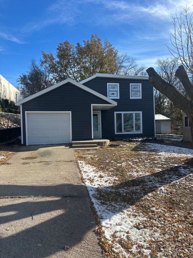 property at 308 S Sherman Ave