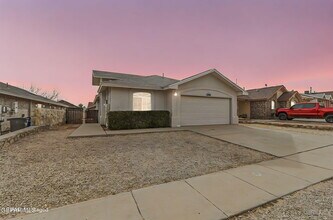 11764 Balladeer Ave in El Paso, TX - Foto de edificio - Building Photo
