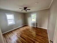 1136 Logan Ave photo'