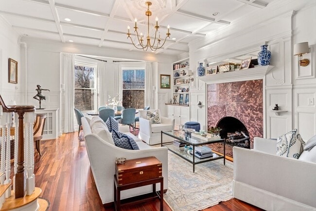 property at 273 Commonwealth Ave