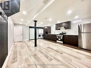 941 Blyleven Blvd in Mississauga, ON - Building Photo - Building Photo