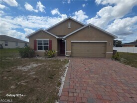 1214 SW Embers Terrace in Cape Coral, FL - Building Photo
