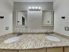 6172 Milliken Bend in Fayetteville, AR - Building Photo - Building Photo