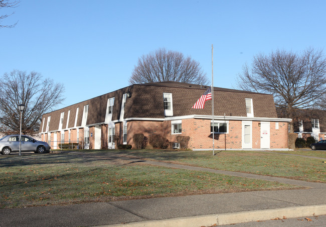 Stuyvesant Charter Apartments in Kingston, NY - Building Photo - Building Photo