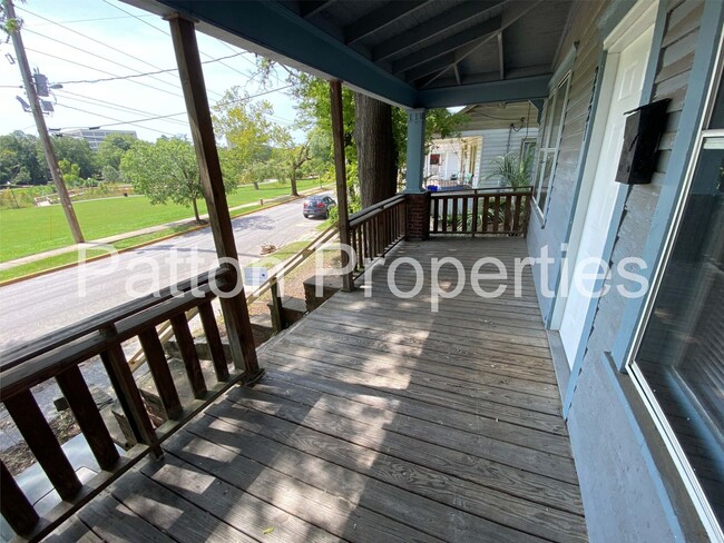 2221 Greene St in Columbia, SC - Foto de edificio - Building Photo