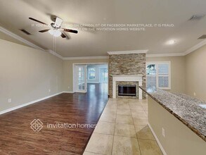 6647 Clair Shore Dr in Apollo Beach, FL - Foto de edificio - Building Photo