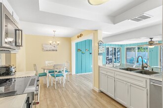 5047 Northampton Dr in Ft. Myers, FL - Building Photo - Building Photo