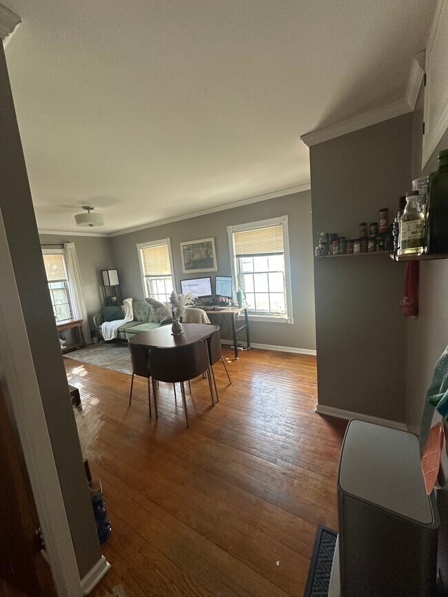 310 W Lakeside St in Madison, WI - Foto de edificio - Building Photo