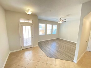 9451 Silver Buttonwood St in Orlando, FL - Building Photo - Building Photo