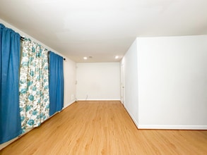 2016 Wheaton Haven Ct in Silver Spring, MD - Building Photo - Building Photo