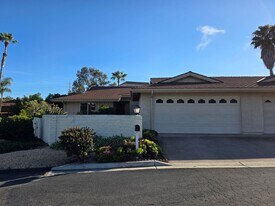 2201 Fairway Ct in Oceanside, CA - Building Photo