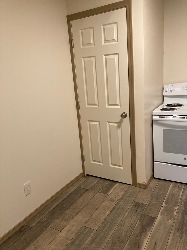 3200 N Victor Rd, Unit A