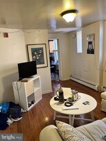 1220 Pine St in Philadelphia, PA - Building Photo