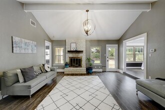 1109 Nottingham Hill Rd in Round Rock, TX - Building Photo - Building Photo