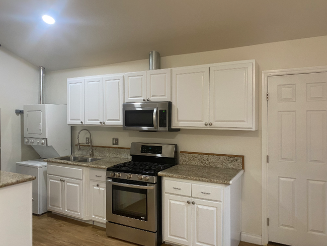 9359 Willowgrove Ave in Santee, CA - Building Photo - Building Photo