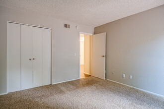 Legacy Pines in Flagstaff, AZ - Building Photo - Interior Photo