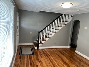 207 N Armistead Ave in Hampton, VA - Building Photo - Building Photo
