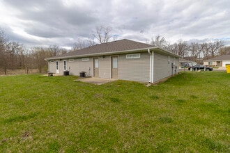 7360 Noah Ct in Columbia, MO - Building Photo - Building Photo