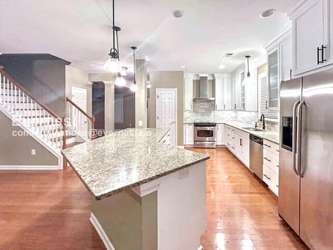 212 Horizon Hill in Newnan, GA - Foto de edificio - Building Photo