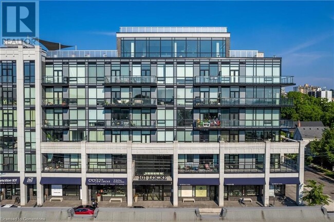101 Locke St S