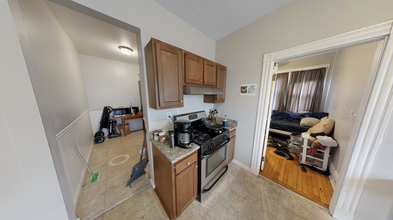 13 Pleasant St, Unit 3 in Cambridge, MA - Building Photo - Building Photo