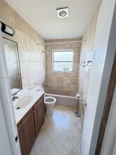 941 Crystal Lake Dr in Lighthouse Point, FL - Building Photo - Building Photo