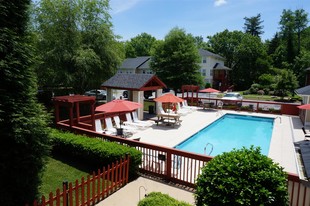 The Residences at Chadwick Square Court Apartments