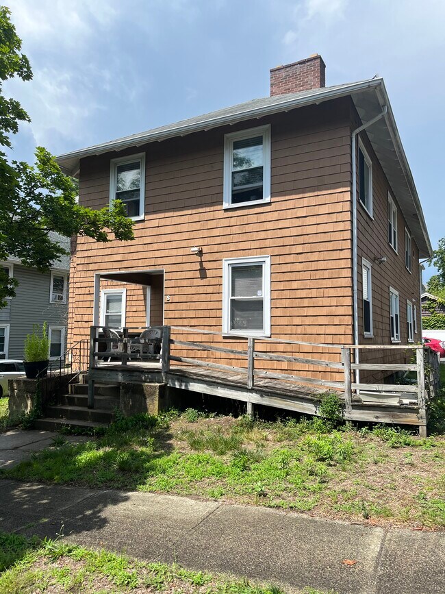 8 Park Ave Rentals in Winchester, MA