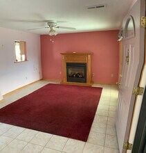 43 Commons Dr in East Greenbush, NY - Building Photo - Building Photo