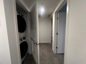 133 NE 24th St, Unit C2 in Miami, FL - Building Photo - Building Photo