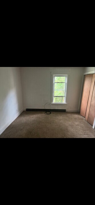 5391-5392 Washington St in Mount Pleasant, PA - Building Photo