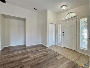 916 Gentry Dr in Leander, TX - Building Photo - Building Photo