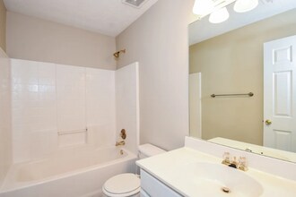 2291 Grand Jct in Alpharetta, GA - Foto de edificio - Building Photo