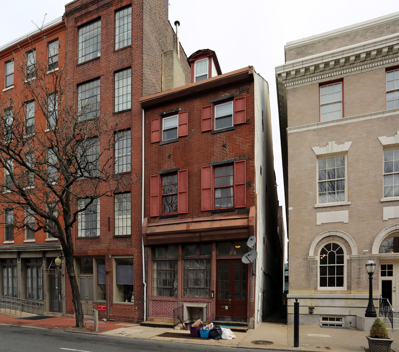 327 Race St in Philadelphia, PA - Foto de edificio